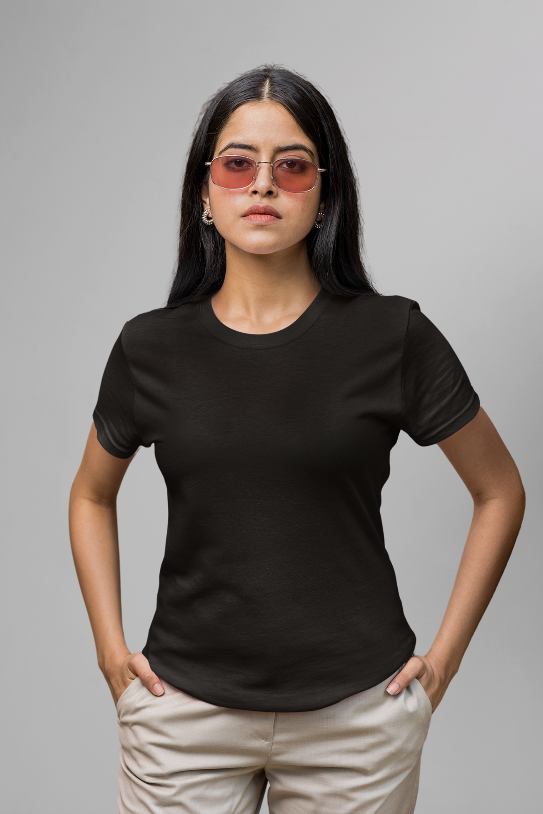 Plain Black Basic T-shirt 02